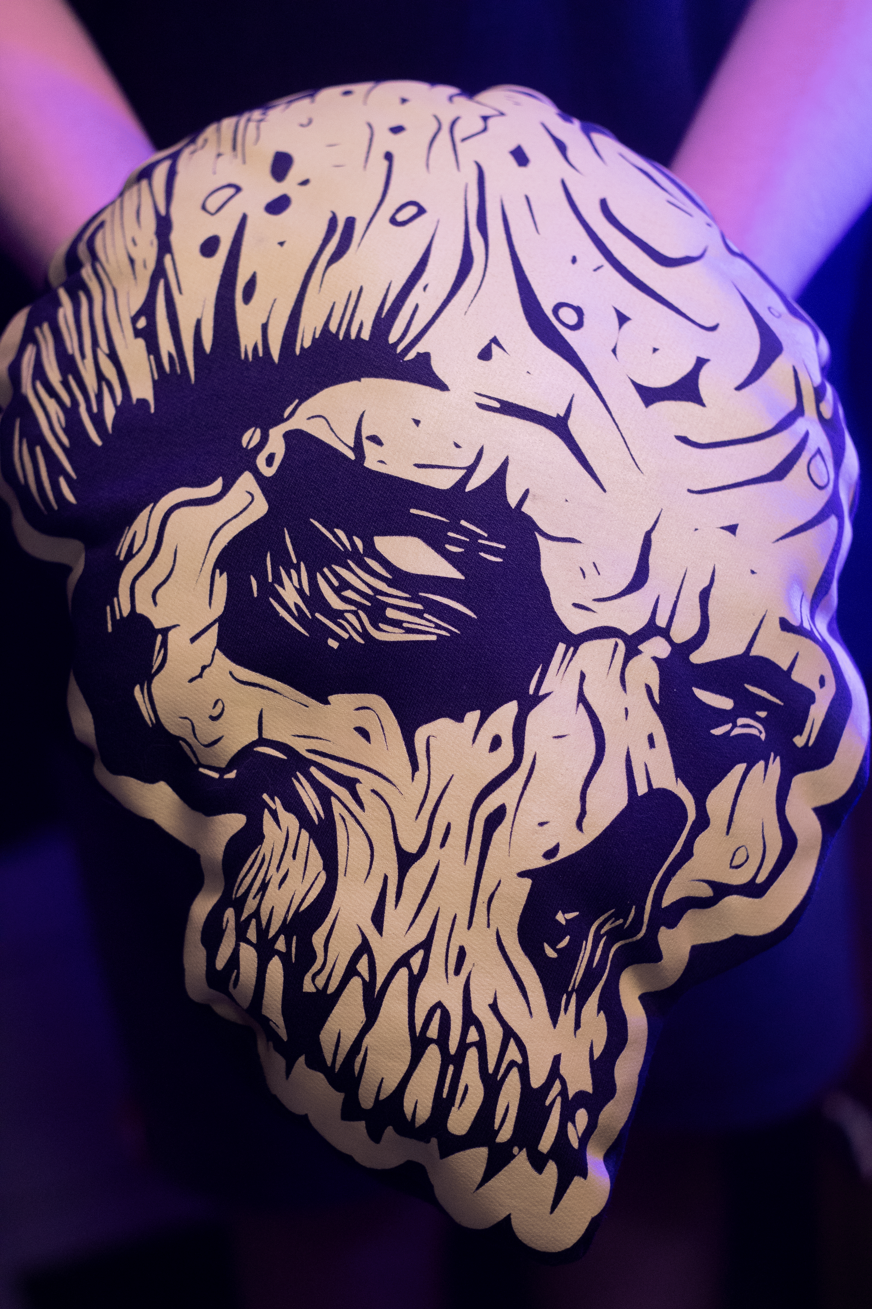 Cojin Skull Logo Amarillo