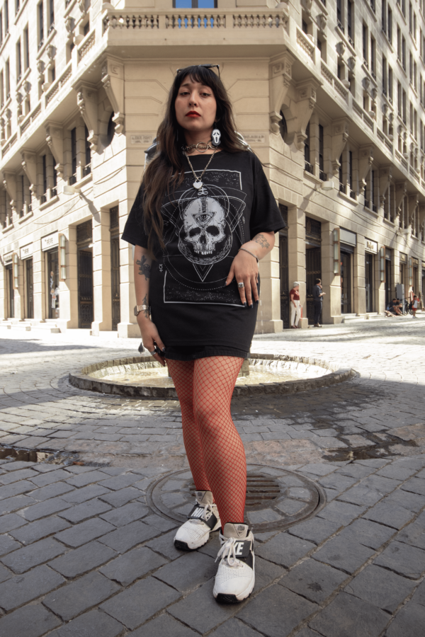 Polera Negra Alquimia